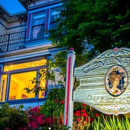 Clementine'S Guest House & Vacation Rentals Астория Екстериор снимка