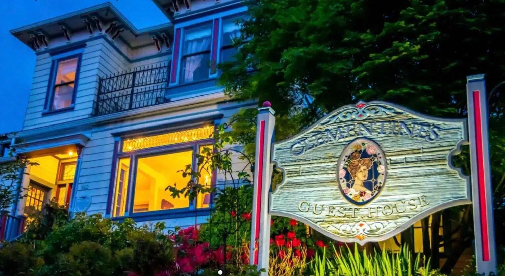 Clementine'S Guest House & Vacation Rentals Астория Екстериор снимка